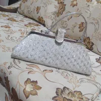 کیف و کفش مجلسی|کیف، کفش، کمربند|کاشان, کوشک صفی|دیوار