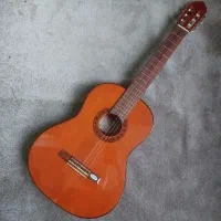 گیتار valencia