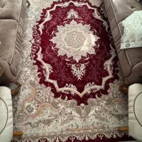 دو تخته فرش و میز تلویزیون