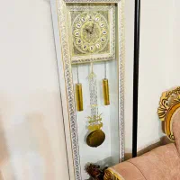 ساعت ایستاده تمیز