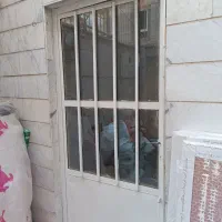 در آهنی سالم و نو