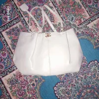 کیف بزرگ. کرمی. رنگ