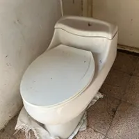 توالت فرنگی در حد نو