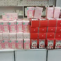 عروسک هاچی پوپو و کوکاکولا|اسباب‌‌بازی|مشهد, شیرودی|دیوار