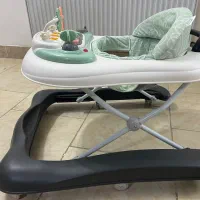 روروئک و تخت کنارمادر