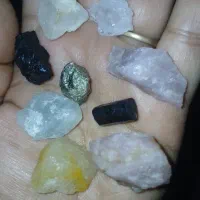 سنگ های قیمتی وپر انرژی