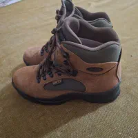 کفش کوهنوردی|کیف، کفش، کمربند|اهواز, ملاشیه|دیوار