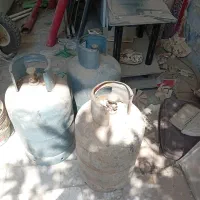 سه عدد کپسول پرسی