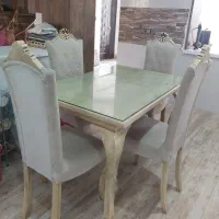 میز نهارخوری چهار نفره