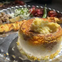 غذای با کیفیت مراسمات و پرسنلی رستوران الف