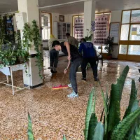 شرکت خدمات نظافت باربری مبلشوی سمپاشی نماشو نشتیاب