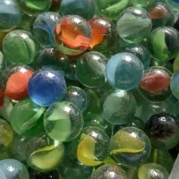 تیله رنگی