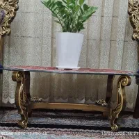 میز تی وی وآیینه و...