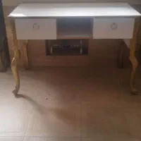 میز کاشت ناخن