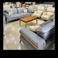 تعدادی محدود مبلمان