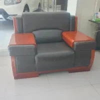 مبل راحتی چرم|مبلمان خانگی و میز عسلی|اصفهان, کارلادان|دیوار