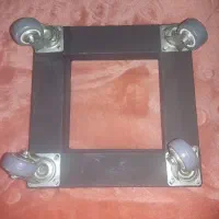 پایه چرخ دار