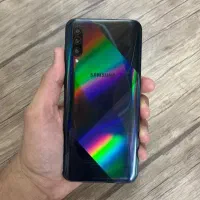 گوشی تمیزه به توضیحات نگاه کنید