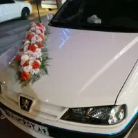 دیزاین گل آرایی و بادکنک آرایی وماشین عروس