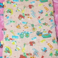 تشک|رختخواب، بالش، پتو|پیشوا, |دیوار