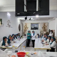 آموزش تزیین کیک با شرایط فوق العاده