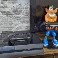 ps4 fat با دو دسته و بازی کامل