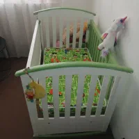 تخت خواب کودک|تخت و صندلی بچه|بومهن, |دیوار