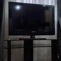 تلویزیون و میز
