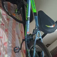 دوچرخه نو بدون هیچ خط وخش ابی رنگ سایز بزرگ..