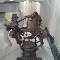 مجسمه اهنی