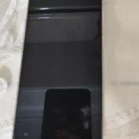گوشی موبایل سامسونگ با کارتن