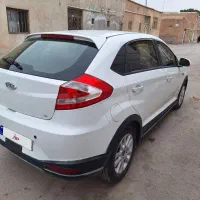 ام وی ام 315 هاچبک