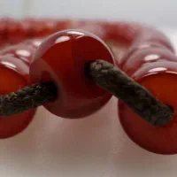 تسبیح کهربا۳۳عددی فاتورانی تراش تمام دست کد۳۱۲،۳۱۱|بدلیجات|سمنان, |دیوار