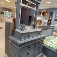 تخت و دراور