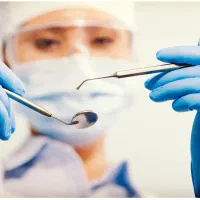 استخدام دستیار دندان پزشک