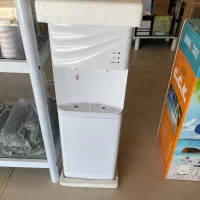 آب سردکن آواکس