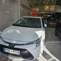 تویوتا لوین هیبرید ۱۸۰۰