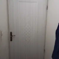 درب چوبی سالم