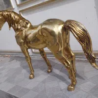 مجسمه برنز اسب
