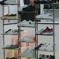 میز چوبی سه متری، استند چوبی کفش یا کیف..|فروشگاه و مغازه|فسا, |دیوار