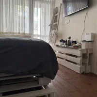 پالت‌های چوبی رنگ‌شده، با تشک فوم سرد پاف|تخت و سرویس خواب|تهران, محمودیه|دیوار