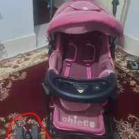 فروش۱عدد کالسگه که یکی از تایرهای جلوش شکسته