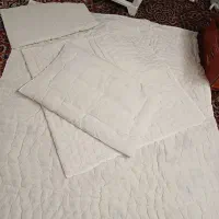 تشک و لحاف و بالش