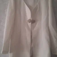 کت و شلوار زنانه سفید در حد نو