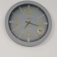 ساعت دیواری