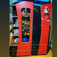 کمد بچه کاملا سالم