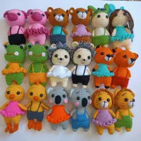 عروسک|اسباببازی بچه|کومله, |دیوار