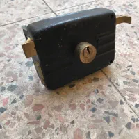 قفل درب حیاط،درب خانه،کلید کامپیوتری در حد نو