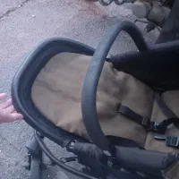 تعدادی موکت و کالسکه خارجی