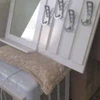 چوب لباسی دیواری در حد نو|جاکفشی، کمد، دراور|همدان, |دیوار